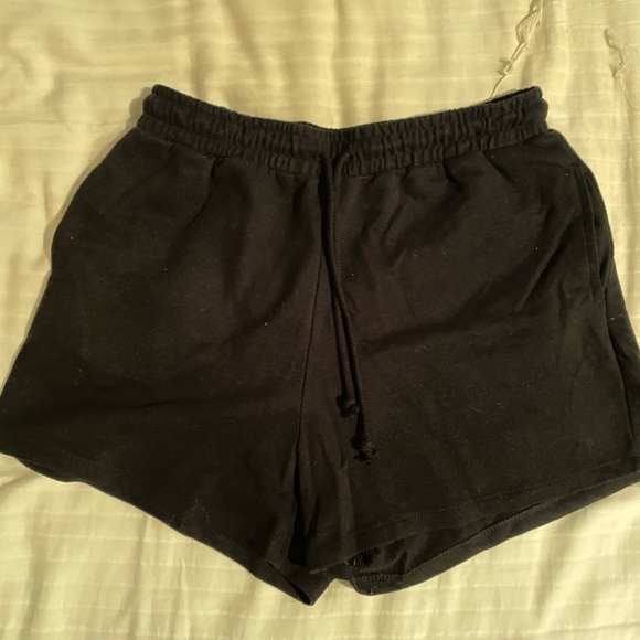 Cotton On Sweatshorts - Picture 1 of 3